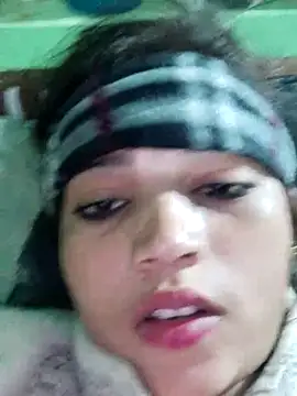 Snapshot of Mahek_love143 chatting on January 14, 2026, 2:06 am Mahek love143 online show from January 14, 2026, 2:06 am