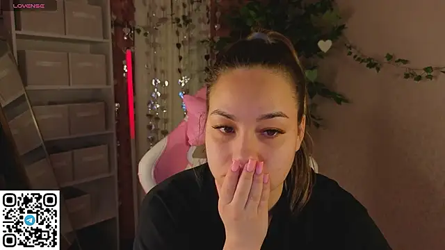 Al1ice Moures online show from February 14, 2026, 1:13 am