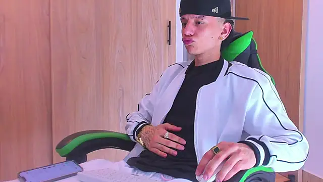 Skinny batman online show from October 8, 2025, 12:52 am