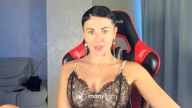 Snapshot of Angel_iam chatting on July 4, 2026, 3:29 pm Angel iam online show from July 4, 2026, 3:29 pm