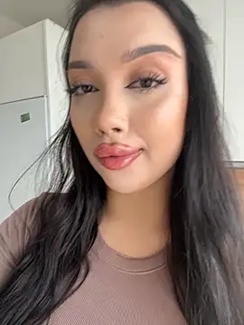 kiss Lissa online show from November 30, 2025, 9:24 am