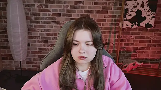 Snapshot of HaleySun chatting on November 5, 2025, 1:11 pm HaleySun online show from November 5, 2025, 1:11 pm