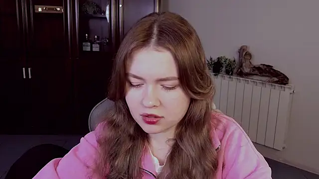 Snapshot of HaleySun chatting on November 21, 2025, 9:30 am HaleySun online show from November 21, 2025, 9:30 am