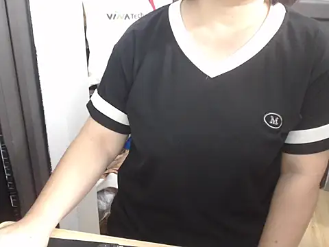 Snapshot of Lilya_39 chatting on September 24, 2025, 1:20 am Lilya 39 online show from September 24, 2025, 1:20 am