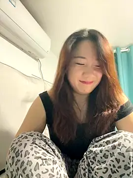 Snapshot of Momo-9988 chatting on October 16, 2025, 5:25 pm Momo-9988 online show from October 16, 2025, 5:25 pm