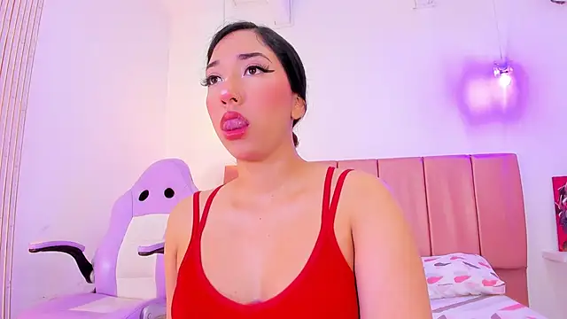 Snapshot of emily__walker chatting on January 6, 2026, 4:16 am emily walker online show from January 6, 2026, 4:16 am