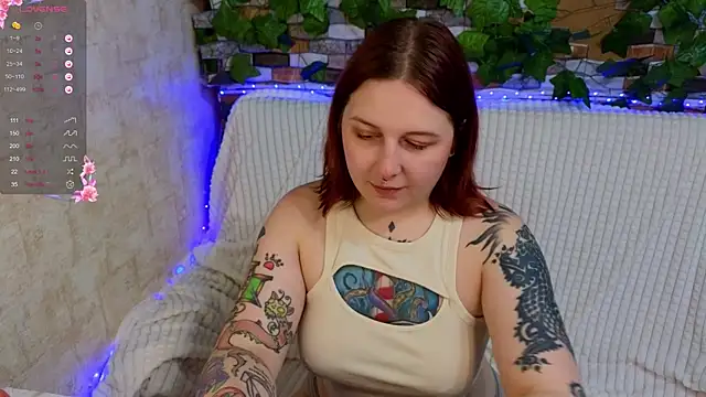 Snapshot of Belinda_Starlight chatting on October 11, 2025, 11:42 am Belinda Starlight online show from October 11, 2025, 11:42 am