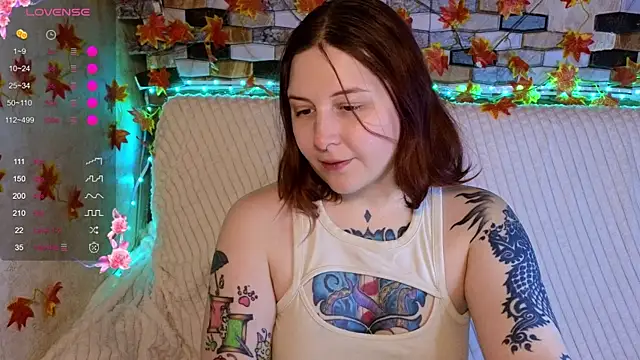 Snapshot of Belinda_Starlight chatting on November 14, 2025, 12:48 pm Belinda Starlight online show from November 14, 2025, 12:48 pm