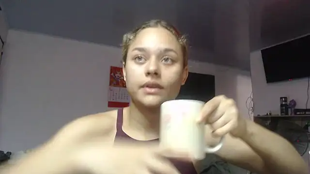 Snapshot of LittleCheerry69 chatting on March 12, 2026, 4:13 pm LittleCheerry69 online show from March 12, 2026, 4:13 pm