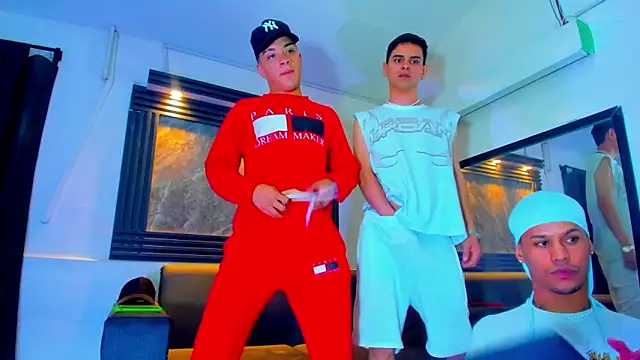 Snapshot of ALEX_MILLER25 chatting on October 5, 2025, 4:11 am ALEX MILLER25 online show from October 5, 2025, 4:11 am