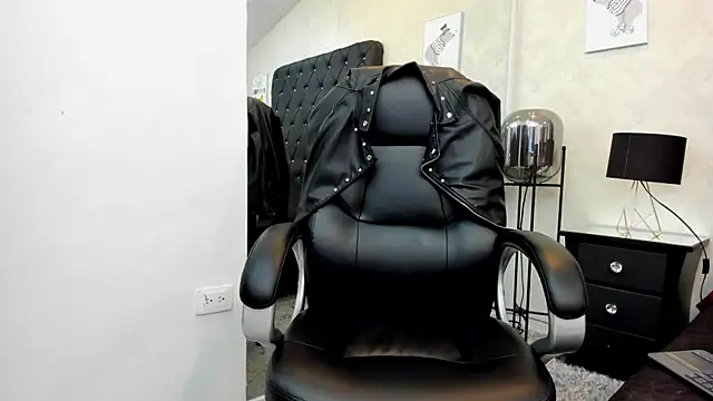 Snapshot of alana_johnson_0 chatting on May 21, 2026, 12:12 pm alana johnson 0 online show from May 21, 2026, 12:12 pm