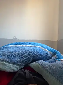 Snapshot of herinhos38 chatting on September 24, 2025, 9:23 am herinhos38 online show from September 24, 2025, 9:23 am