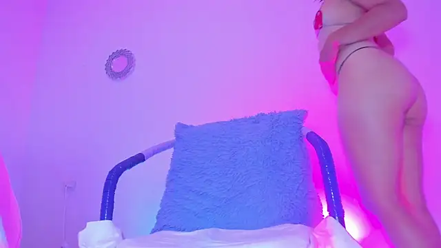 naty hot4uu online show from January 15, 2026, 11:04 am