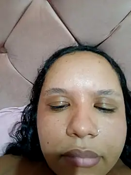 Snapshot of EggedGrowth chatting on September 24, 2025, 5:49 pm EggedGrowth online show from September 24, 2025, 5:49 pm