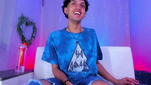 Snapshot of josesweet_ chatting on September 29, 2025, 7:08 pm josesweet online show from September 29, 2025, 7:08 pm