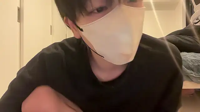 tora3220 online show from February 6, 2026, 2:53 pm