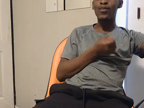 Snapshot of MthondoWeBananaX2 chatting on October 5, 2025, 8:51 pm MthondoWeBananaX2 online show from October 5, 2025, 8:51 pm