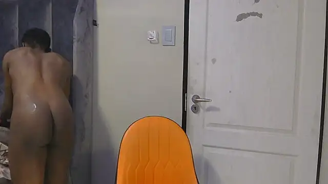 Snapshot of MthondoWeBananaX2 chatting on October 28, 2025, 4:53 pm MthondoWeBananaX2 online show from October 28, 2025, 4:53 pm