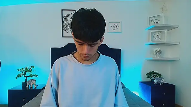 Snapshot of Axel_Draven chatting on October 20, 2025, 11:32 am Axel Draven online show from October 20, 2025, 11:32 am