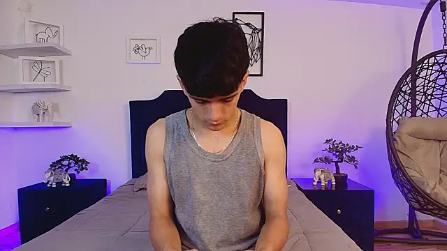 Snapshot of Axel_Draven chatting on October 23, 2025, 11:20 am Axel Draven online show from October 23, 2025, 11:20 am