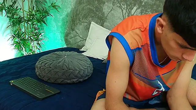 Snapshot of Axel_Draven chatting on November 25, 2025, 11:21 am Axel Draven online show from November 25, 2025, 11:21 am