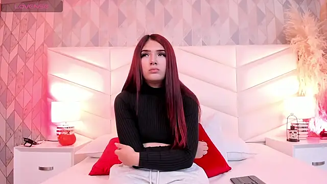 Charlotte hall  online show from October 29, 2025, 3:42 am