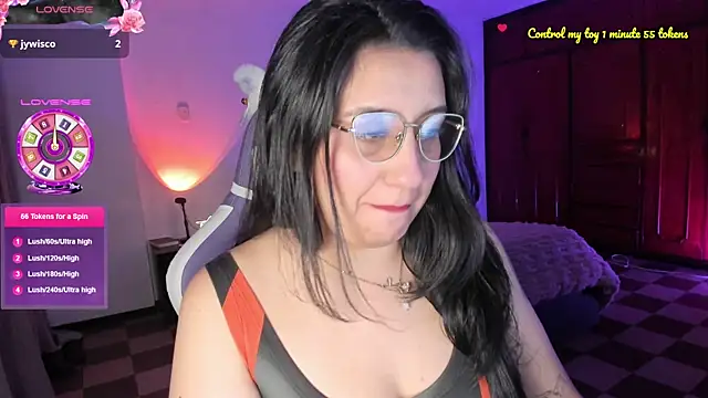 Snapshot of tellmemaddie chatting on June 17, 2026, 11:05 pm tellmemaddie online show from June 17, 2026, 11:05 pm