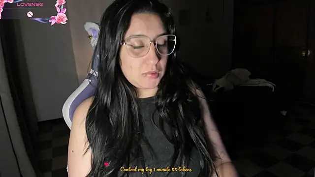 Snapshot of tellmemaddie chatting on July 14, 2026, 3:11 am tellmemaddie online show from July 14, 2026, 3:11 am