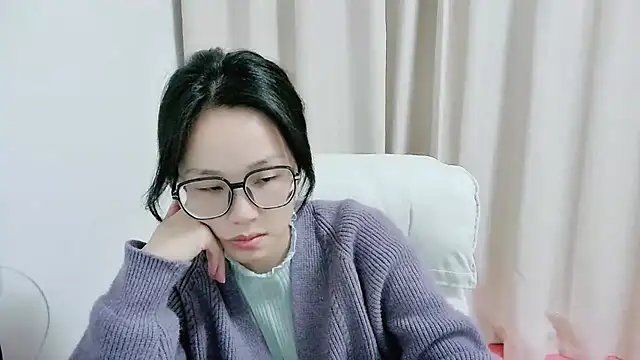 guai00 online show from November 13, 2025, 12:59 pm