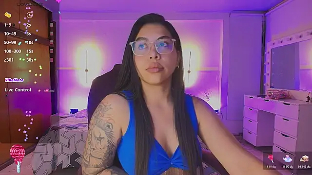 Snapshot of kloe28 chatting on June 4, 2026, 3:34 am kloe28 online show from June 4, 2026, 3:34 am