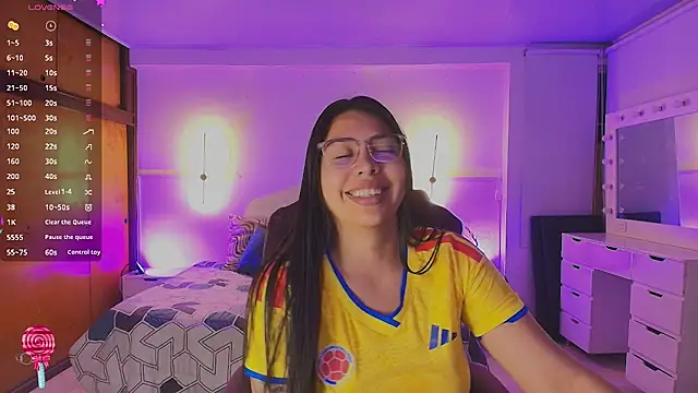 kloe28 online show from July 4, 2026, 3:56 am