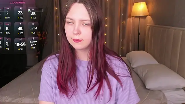 Monica  Queen online show from May 4, 2026, 5:25 am