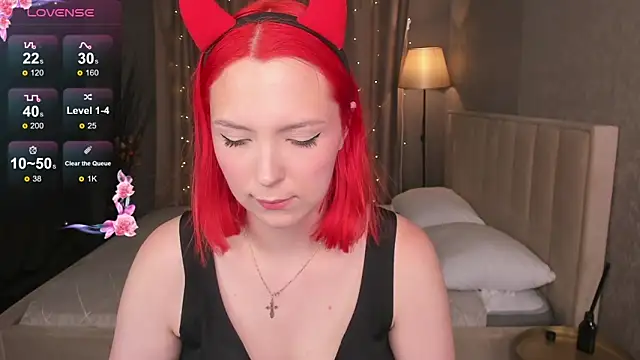Snapshot of Monica__Queen chatting on June 14, 2026, 5:31 am Monica Queen online show from June 14, 2026, 5:31 am