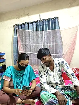 Snapshot of Love_Queen11 chatting on October 23, 2025, 5:12 pm Love Queen11 online show from October 23, 2025, 5:12 pm