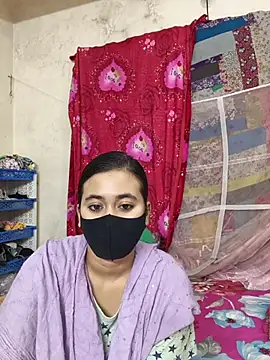 Snapshot of Love_Queen11 chatting on November 10, 2025, 4:28 pm Love Queen11 online show from November 10, 2025, 4:28 pm