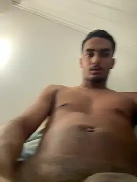 Aaroncornelius online show from March 17, 2026, 7:39 pm