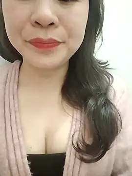 Girl Shy2000 online show from February 7, 2026, 2:21 pm