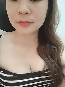 Snapshot of Girl_Shy2000 chatting on May 29, 2026, 2:53 am Girl Shy2000 online show from May 29, 2026, 2:53 am