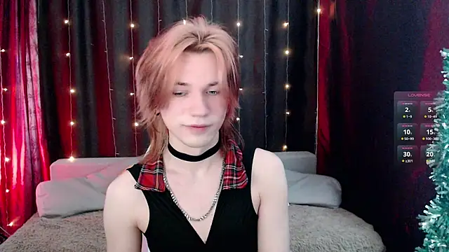 Snapshot of evan_reinhart chatting on February 12, 2026, 5:24 am evan reinhart online show from February 12, 2026, 5:24 am