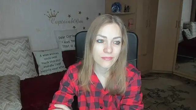 Tiffany Bates online show from December 17, 2025, 2:50 am