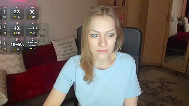 Snapshot of Tiffany_Bates chatting on May 12, 2026, 10:45 am Tiffany Bates online show from May 12, 2026, 10:45 am