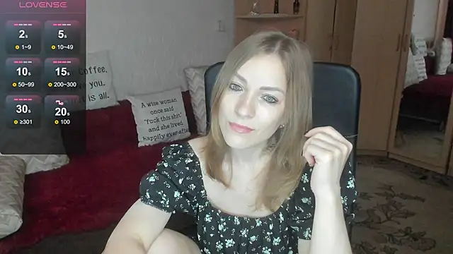 Snapshot of Tiffany_Bates chatting on June 19, 2026, 9:35 am Tiffany Bates online show from June 19, 2026, 9:35 am