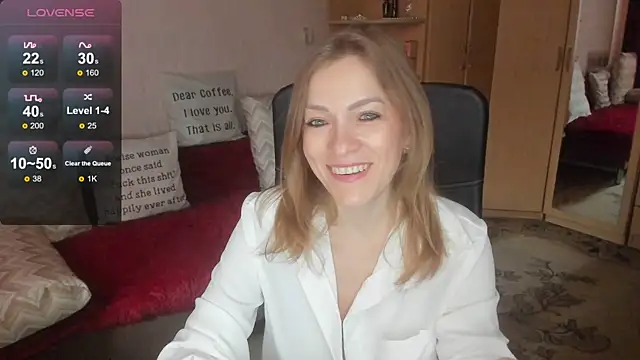 Snapshot of Tiffany_Bates chatting on July 29, 2026, 9:40 am Tiffany Bates online show from July 29, 2026, 9:40 am
