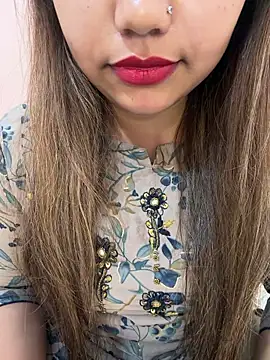 Snapshot of Miss_Rose__ chatting on May 18, 2026, 8:31 am Miss Rose online show from May 18, 2026, 8:31 am