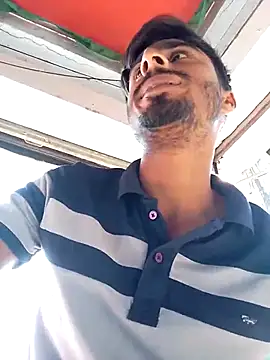 Snapshot of LesserUpset chatting on December 15, 2025, 4:39 am LesserUpset online show from December 15, 2025, 4:39 am