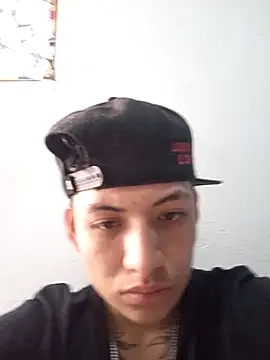 Snapshot of Owen_tomboy chatting on October 15, 2025, 1:00 pm Owen tomboy online show from October 15, 2025, 1:00 pm