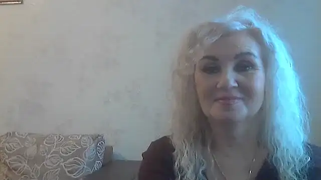 LadySexyBlond online show from April 17, 2026, 1:03 pm