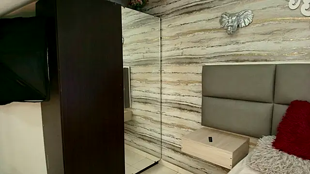 Lovers 21 online show from November 11, 2025, 3:39 am