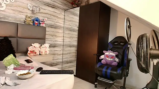 Lovers 21 online show from February 11, 2026, 3:44 am