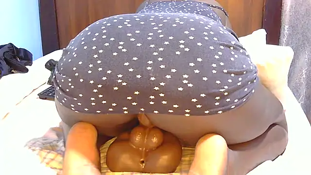 SpiceySnack online show from February 20, 2026, 6:26 am